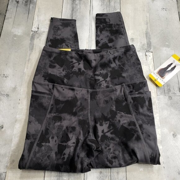 NWT - Danskin Ladies' High Rise Tight with Pockets - size Small - Picture 2 of 4